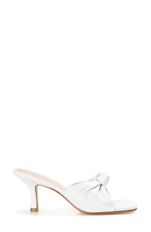 Journee Collection Finlee Sandal In White