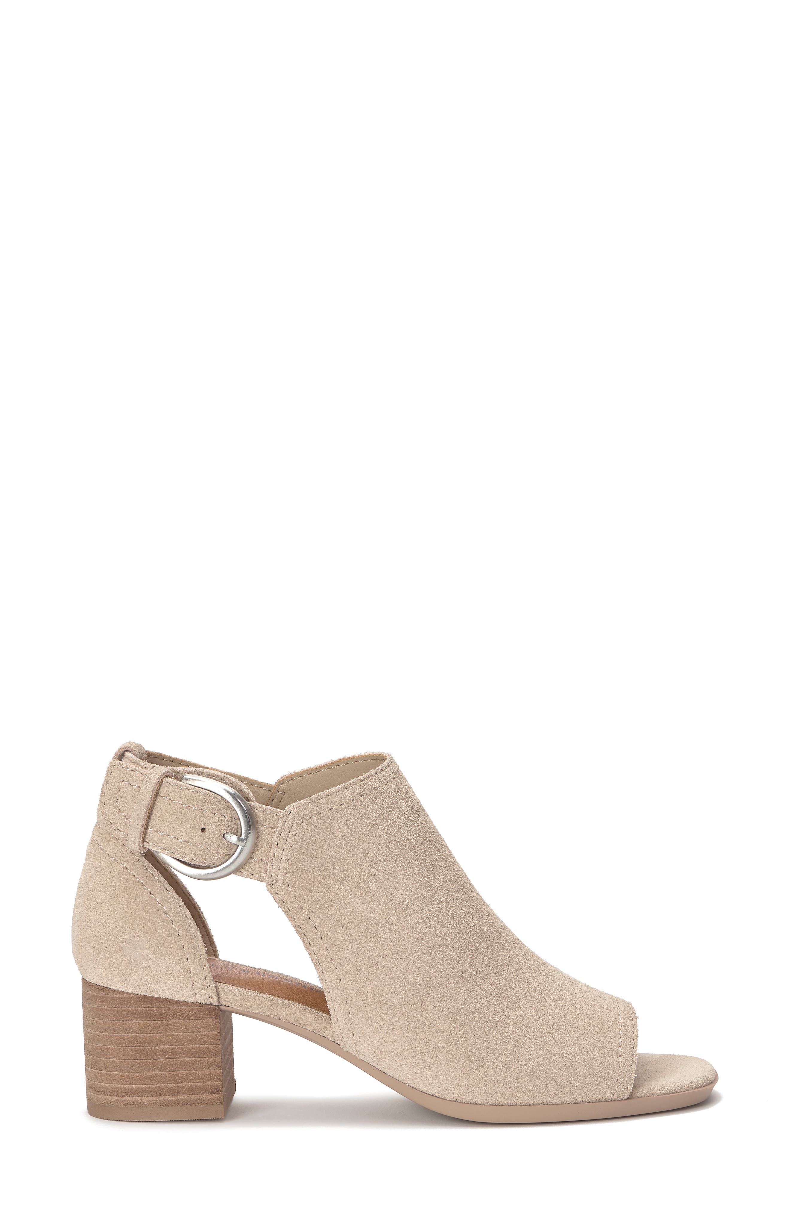 Cormyn Block Heel Sandal, Alternate, color, BEIGE