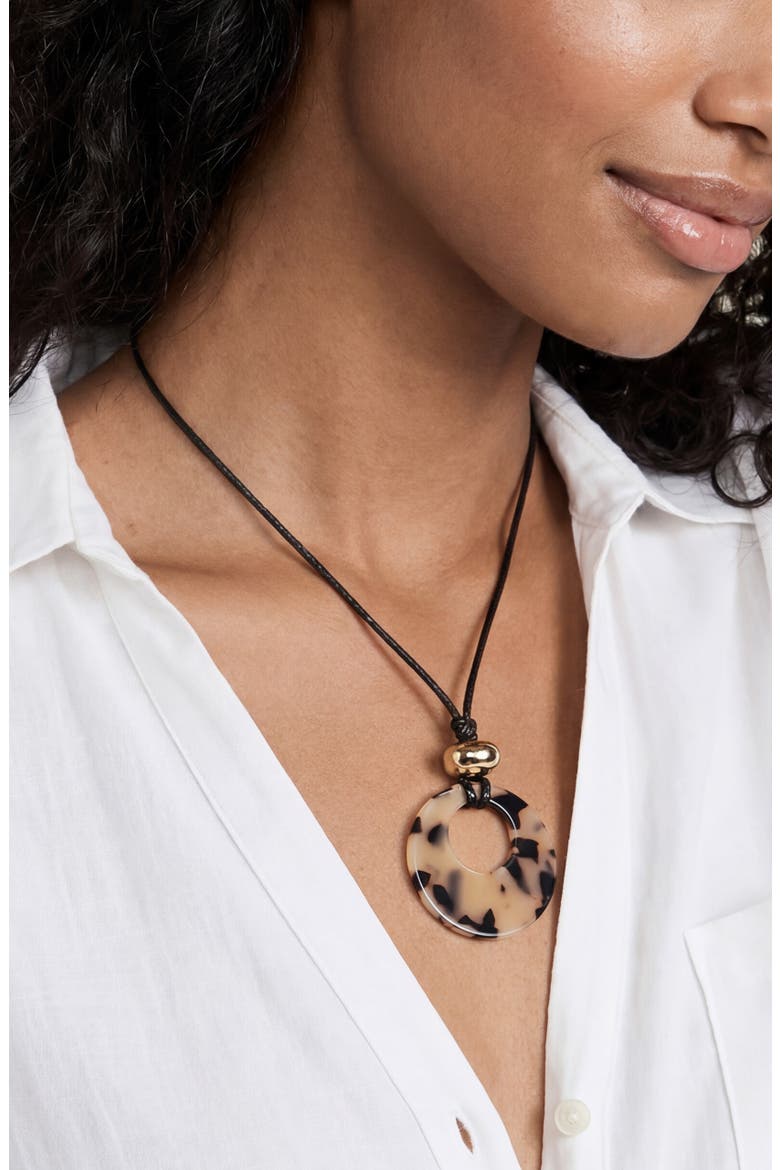 Tortoise Pendant Necklace, Alternate, color, TORTOISE