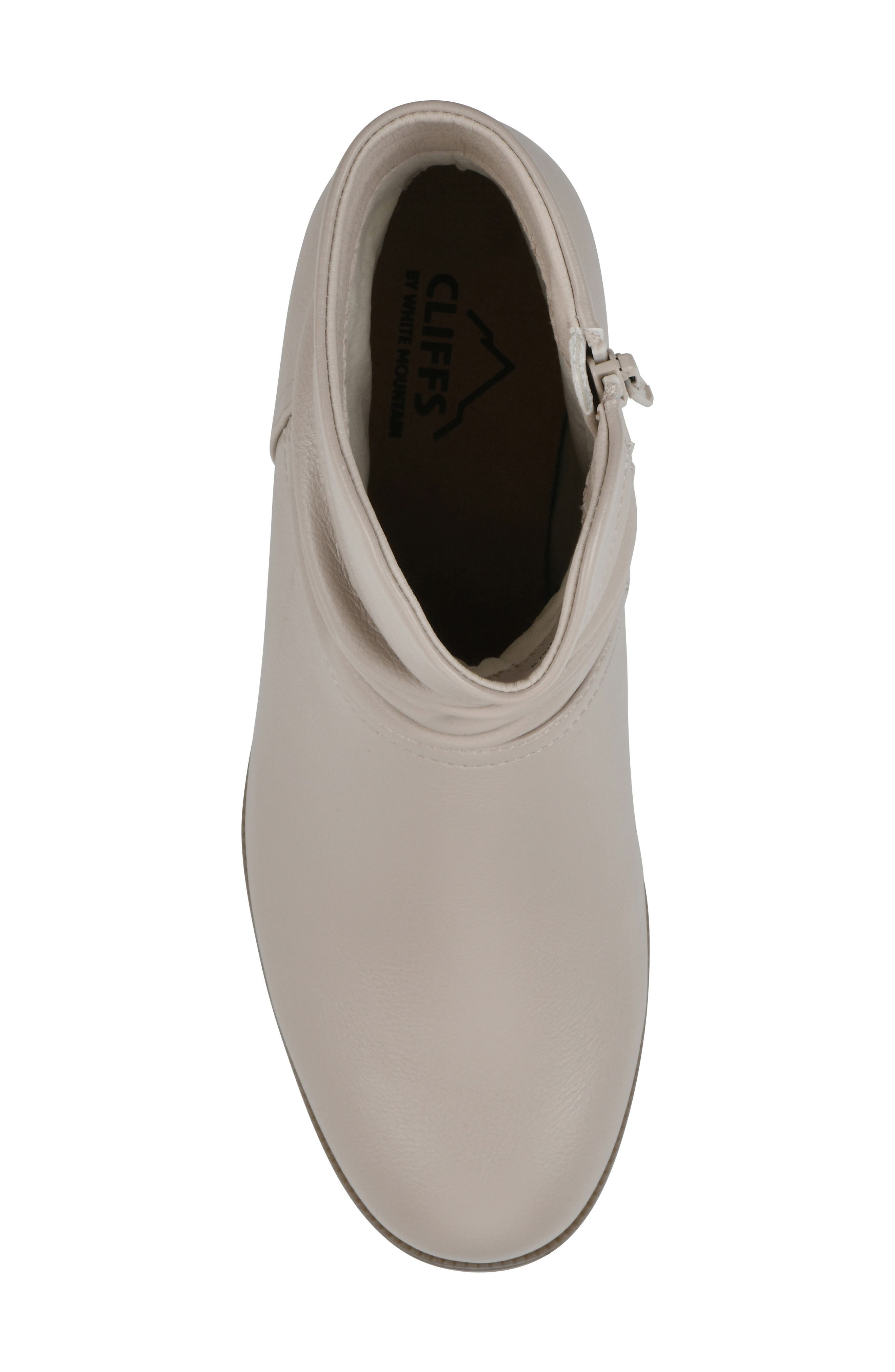 CLIFFS BY WHITE MOUNTAIN Durbon Scrunch Bootie, Alternate, color, Light Taupe Smooth