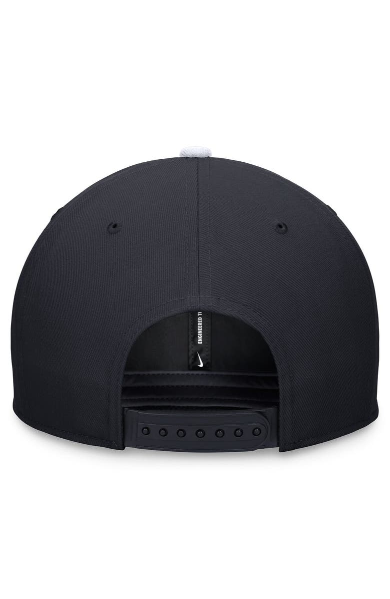 Nike Men's Nike Navy/White New York Yankees Evergreen Two-Tone Snapback Hat, Alternate, color, Navy