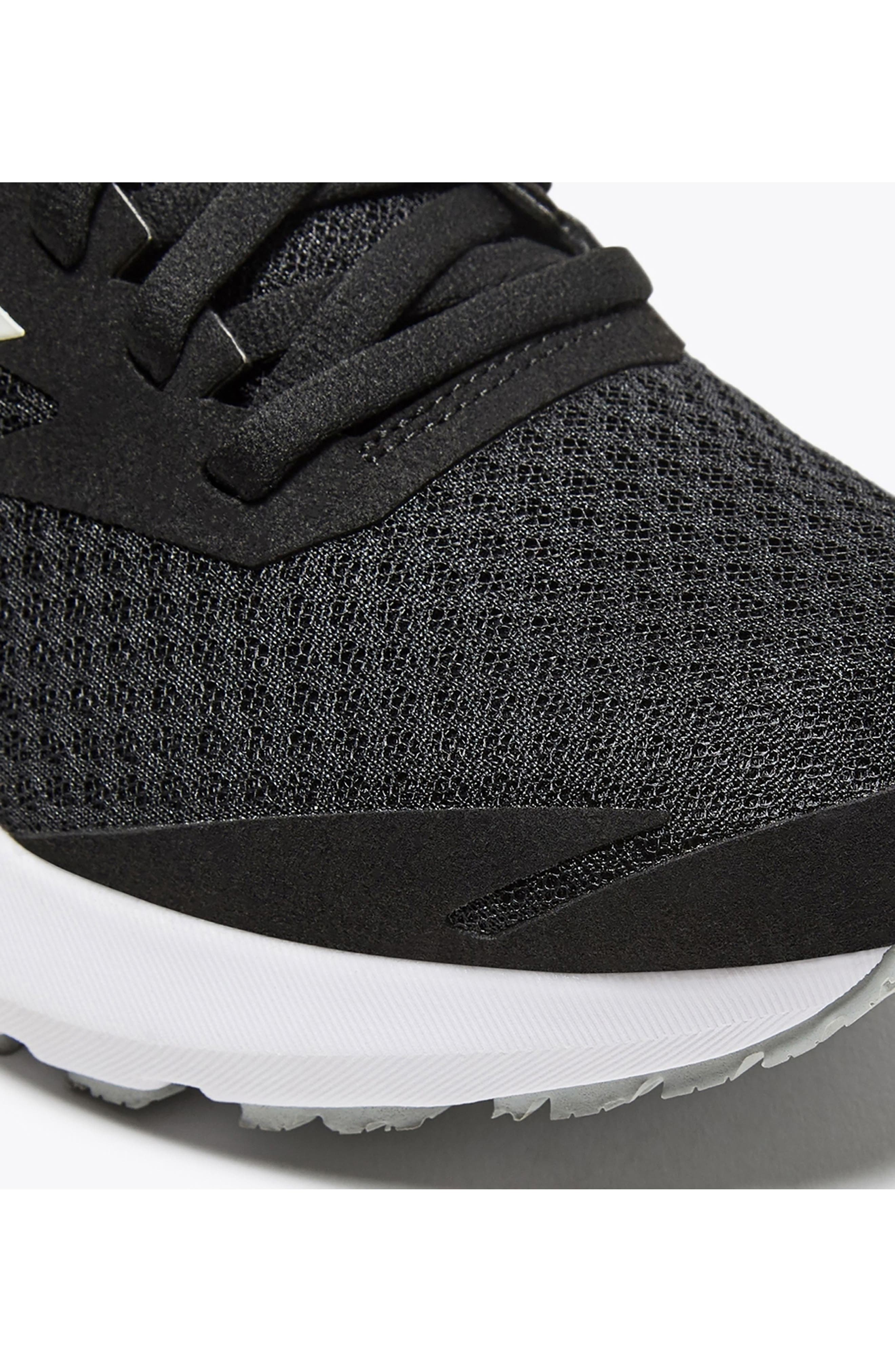 Diadora Mythos Vigore 3 Running Shoe, Alternate, color, Black/White