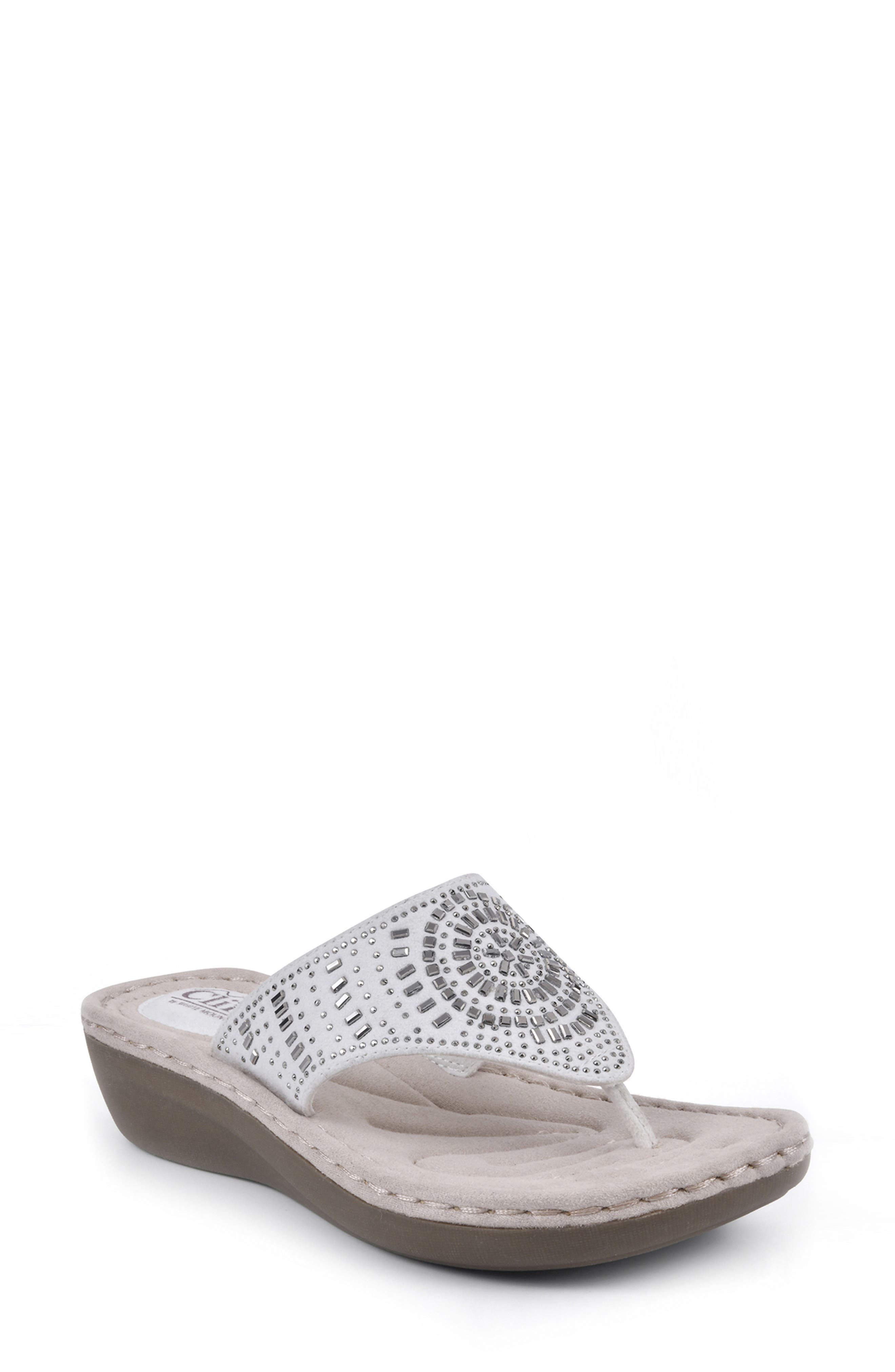 CLIFFS BY WHITE MOUNTAIN Cienna Thong Sandal - Wide Width, Main, color, White Fabric