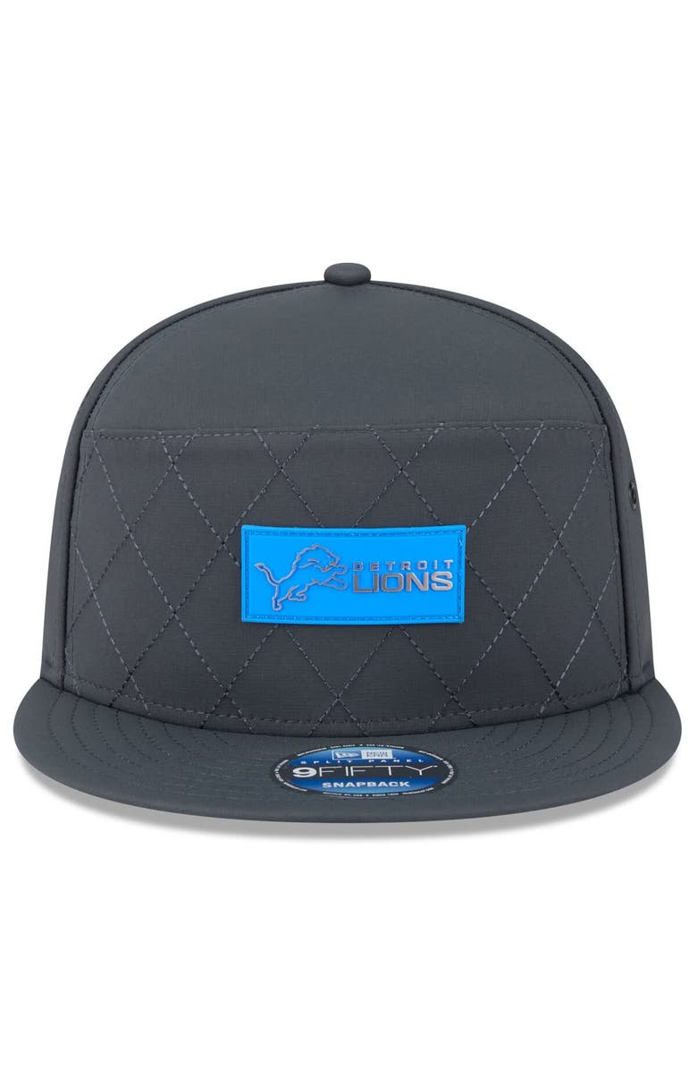 New Era Men
s New Era Charcoal Detroit Lions 2025 Sideline Cold Weather Split Panel 9FIFTY Snapback Hat, Alternate, color, Charcoal