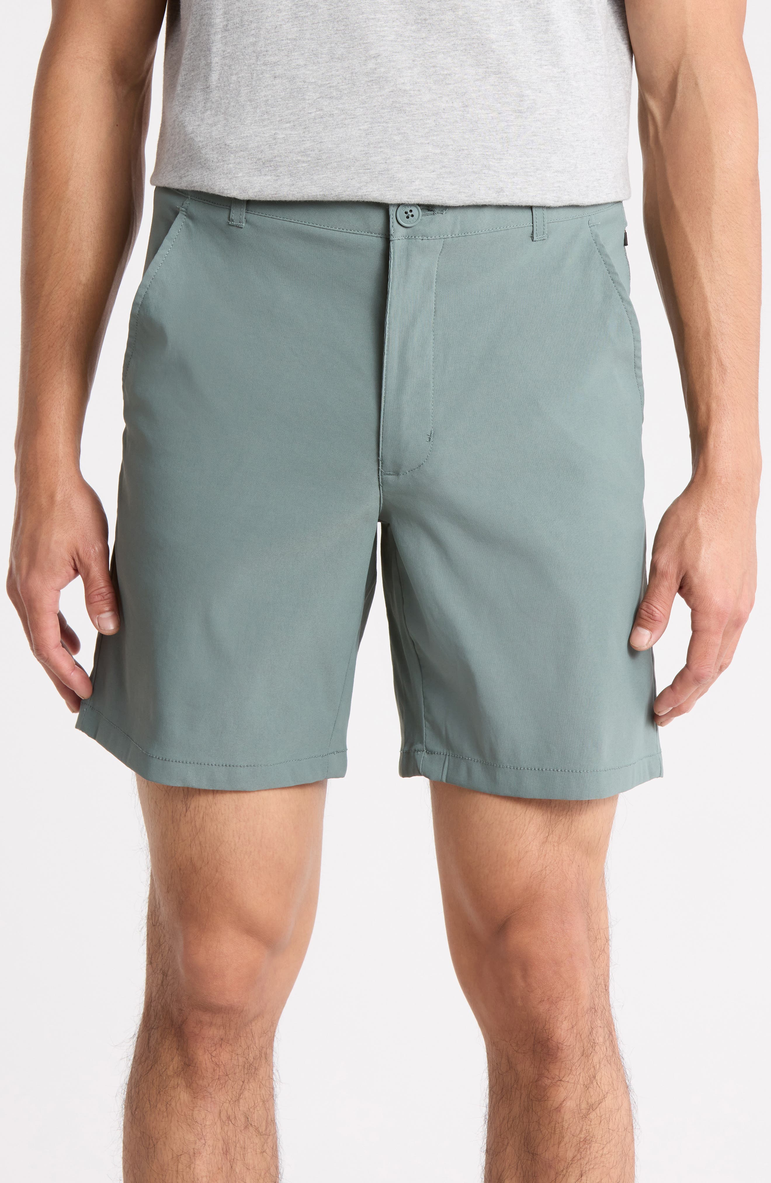 DKNY SPORTSWEAR Essential Tech Chino Shorts