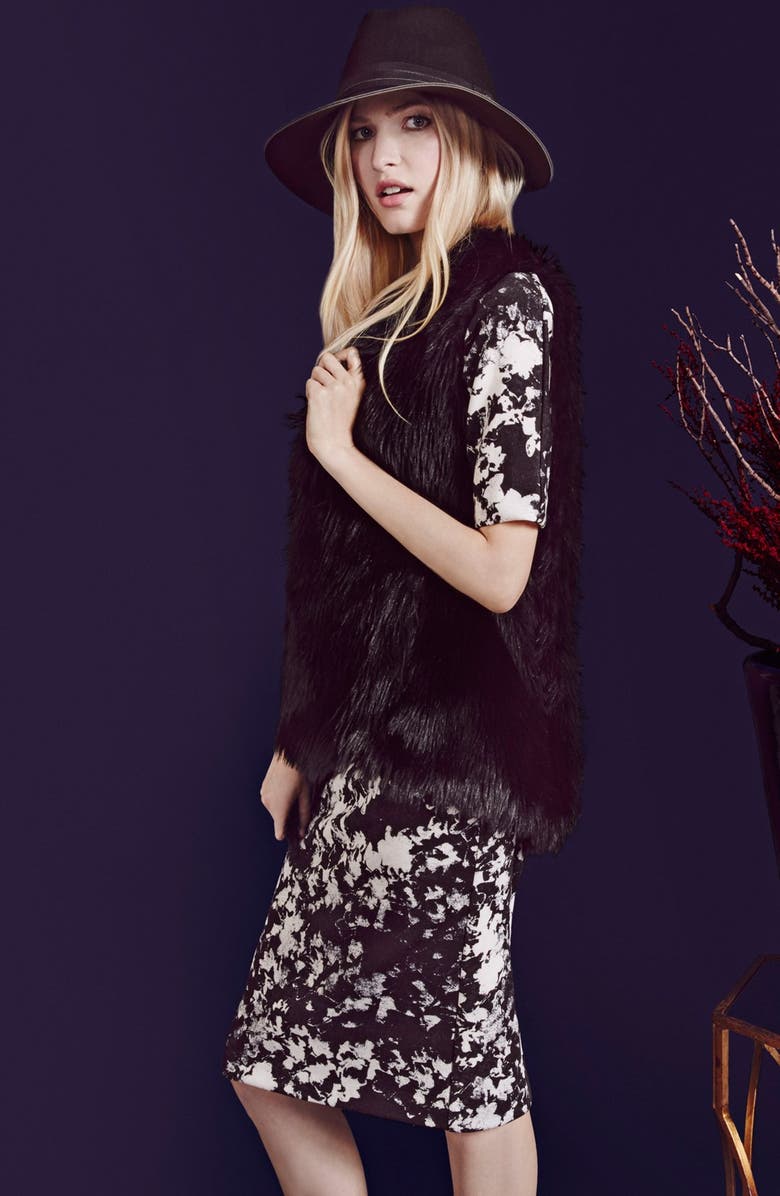 Vince Camuto 'Bustling Floral' Print Scuba Knit Sheath Dress, Alternate, color, 