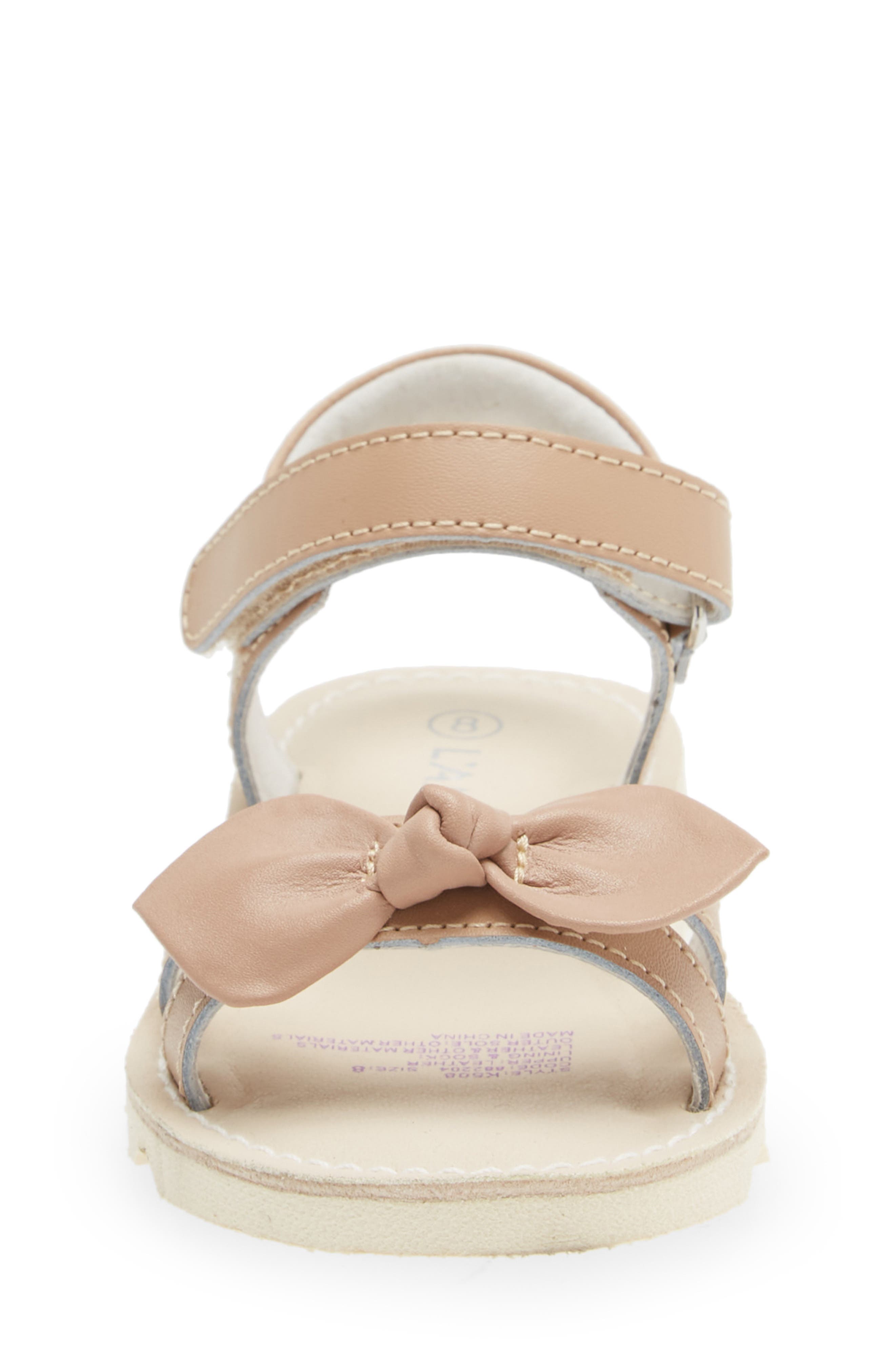 L'AMOUR Kids' Leigh Bow Sandal, Alternate, color, Latte