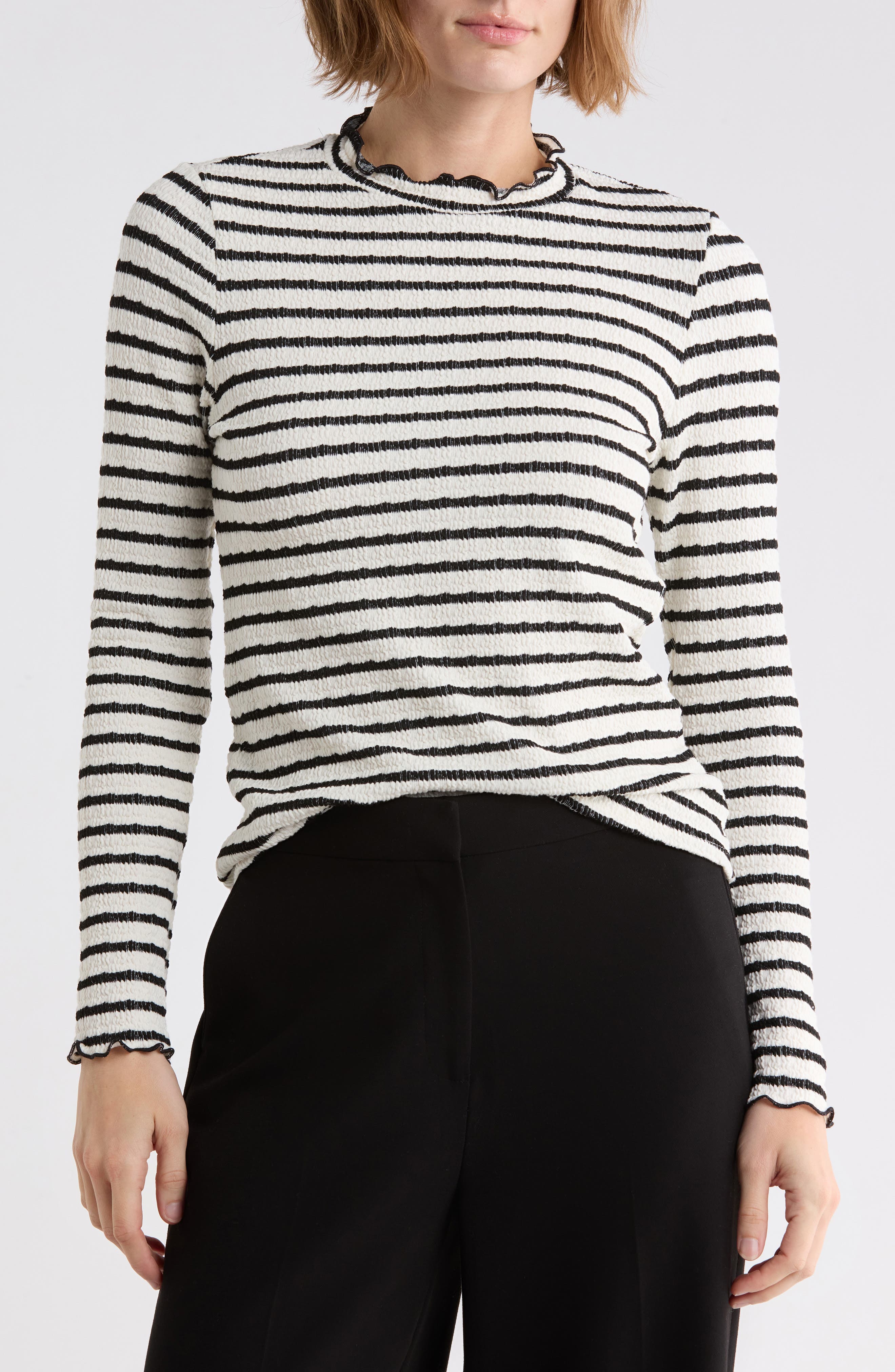 selected WHITE/ BLACK