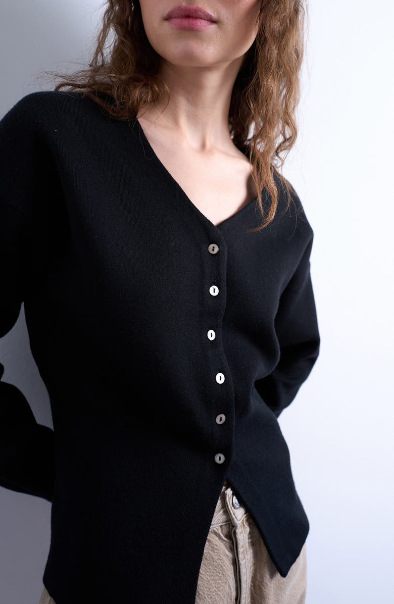 Topshop V-Neck Fitted Waist Cardigan, Alternate, color, Black