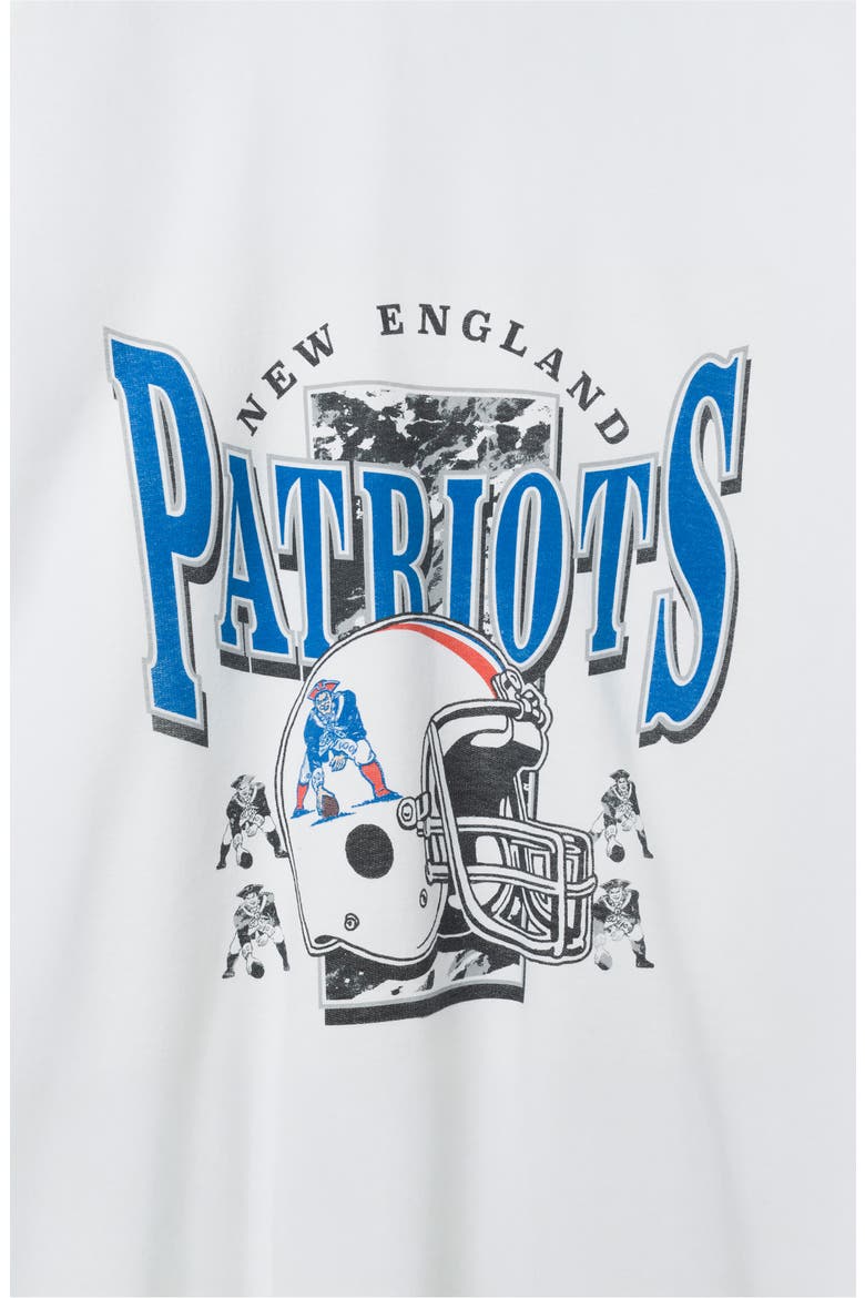 New England Patriots Conversion Graphic Sweatshirt, Alternate, color, WHITE