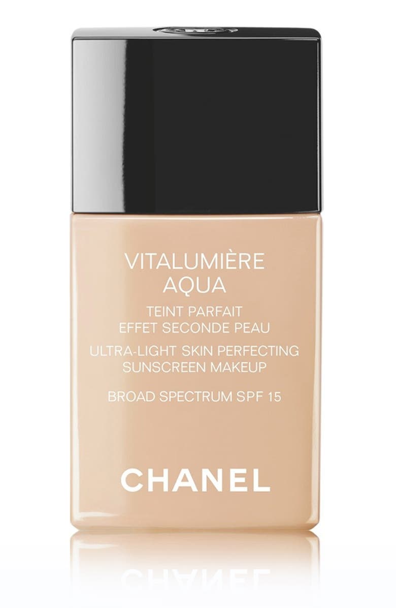 VITALUMIÈRE AQUA Ultra-Light Skin Perfecting Sunscreen Makeup Broad Spectrum SPF 15 Hybrid Fluid Foundation