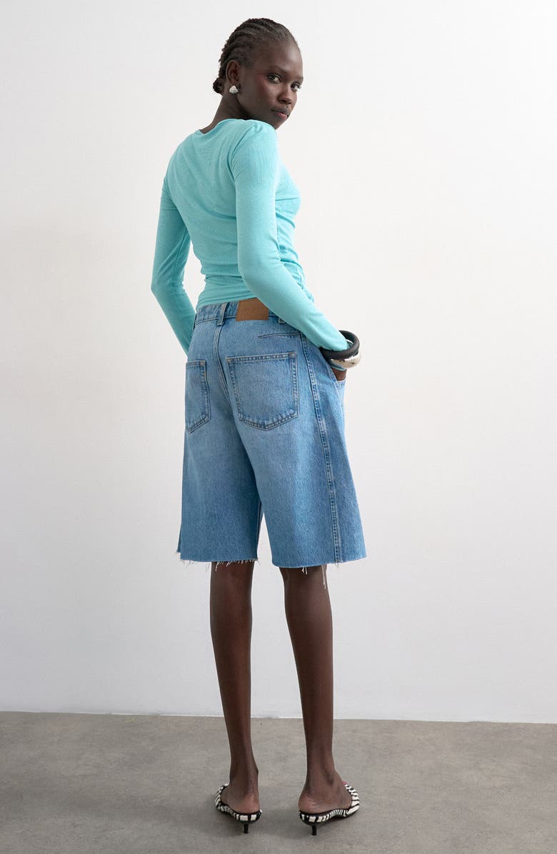 Topshop Barrel Leg Denim Bermuda Shorts, Alternate, color, Blue