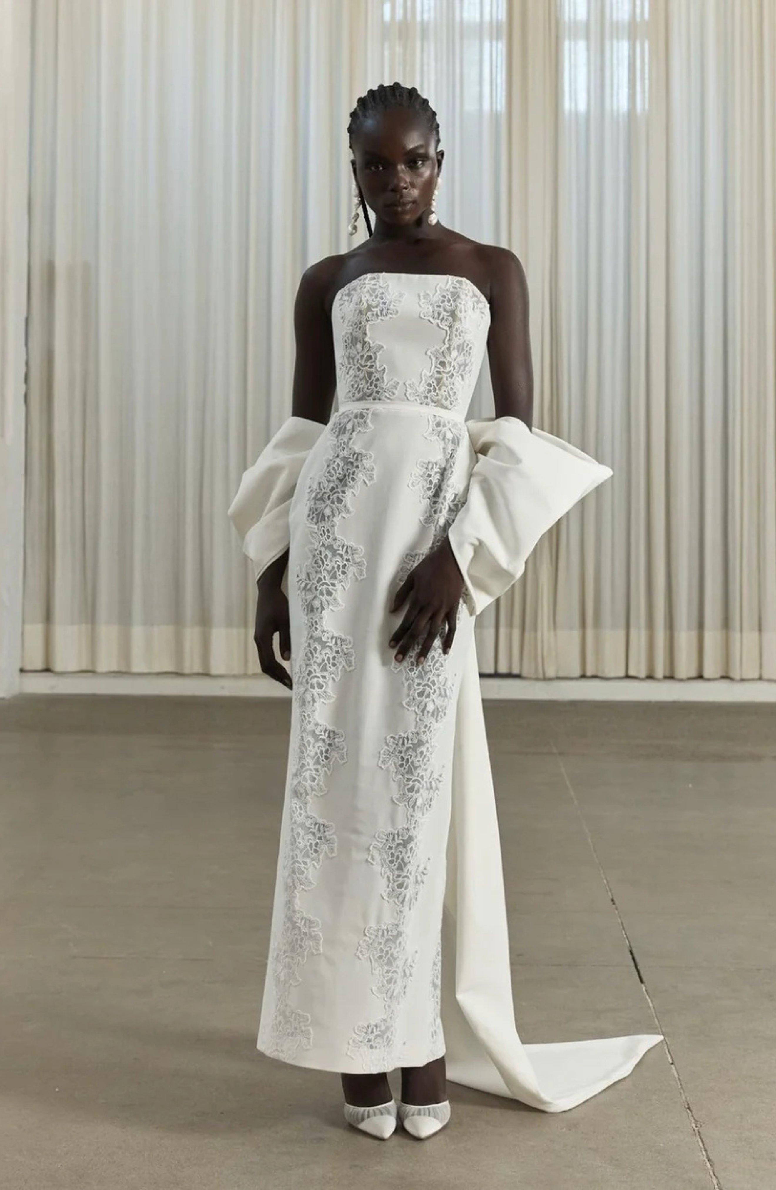 HARLO Chantelle Tulle Bridal Point, Alternate, color, Soft White Satin