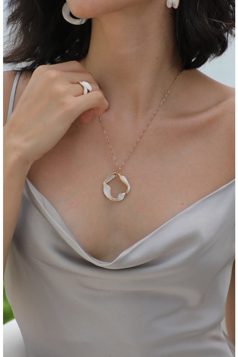 Breeze Necklace, Alternate, color, Gold & White