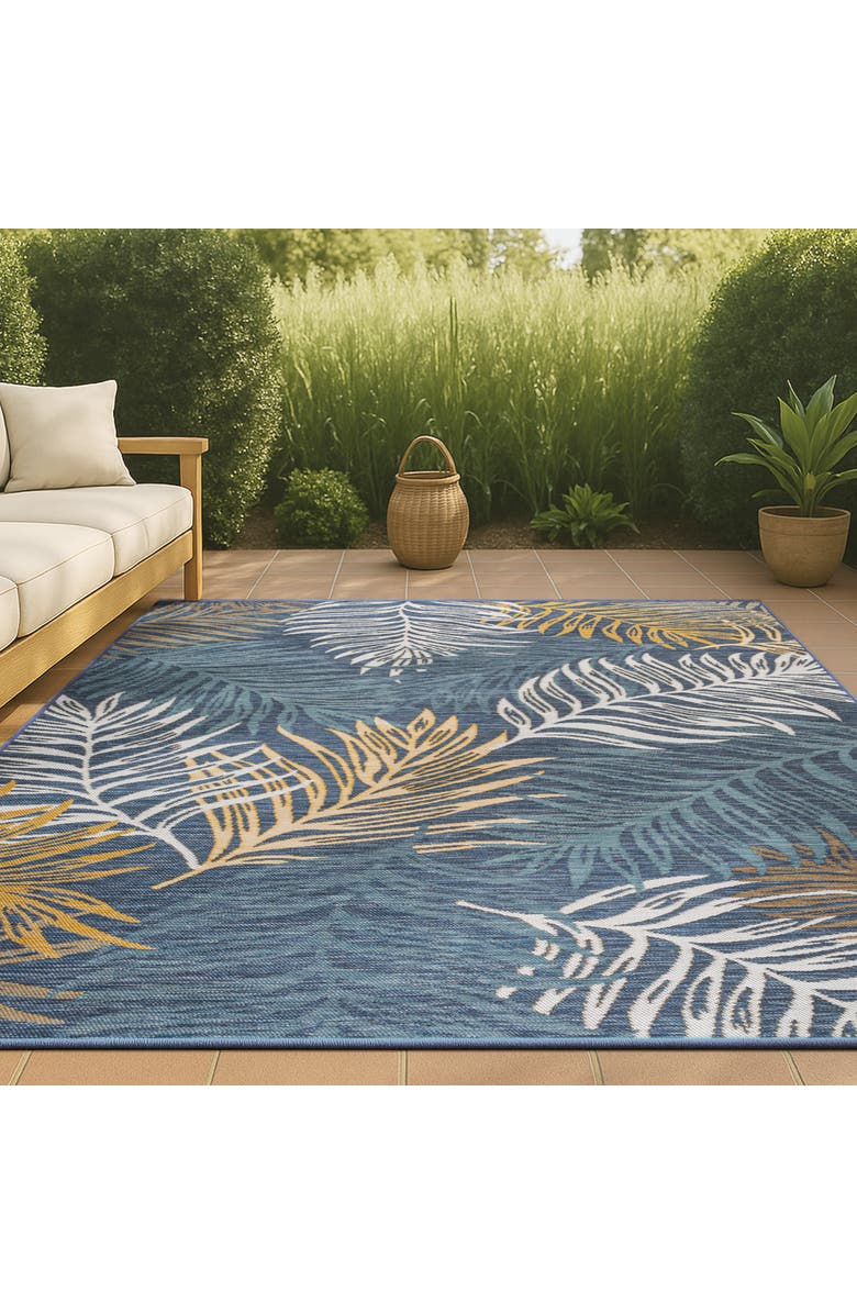 JONATHAN Y Calypso Coastal Casual Palm Frond Reversible Machine-Washable Indoor/Outdoor Area Rug, Alternate, color, Cream/Navy