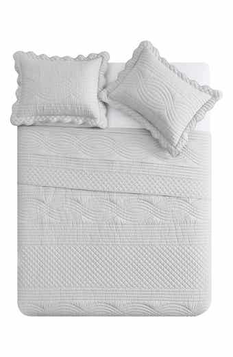 VCNY HOME Scallop Microfiber Quilt Set
