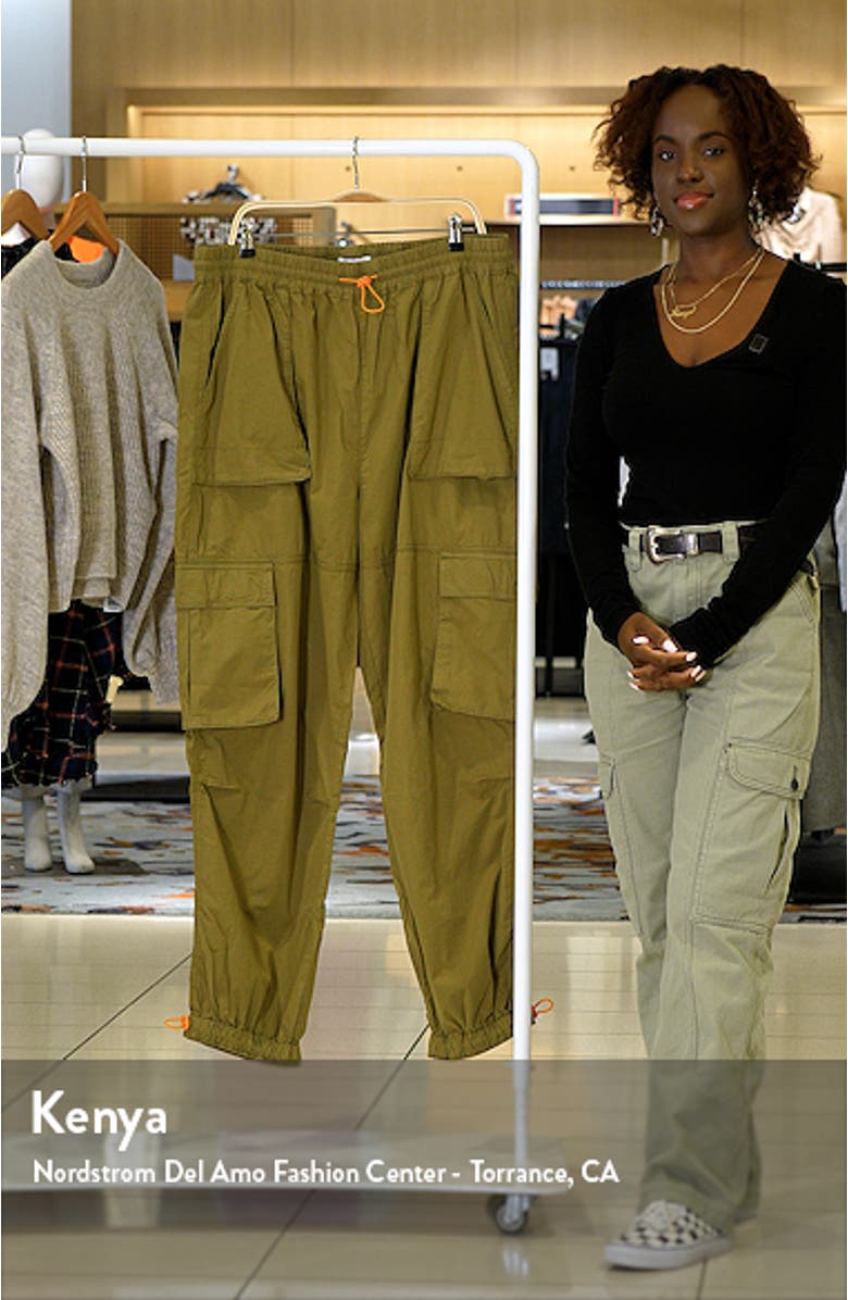 Balloon Leg Cotton Cargo Pants, sales video thumbnail