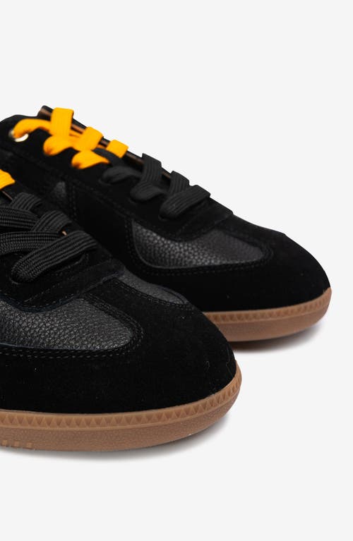 Freshy Indie Nite Sneaker In Black