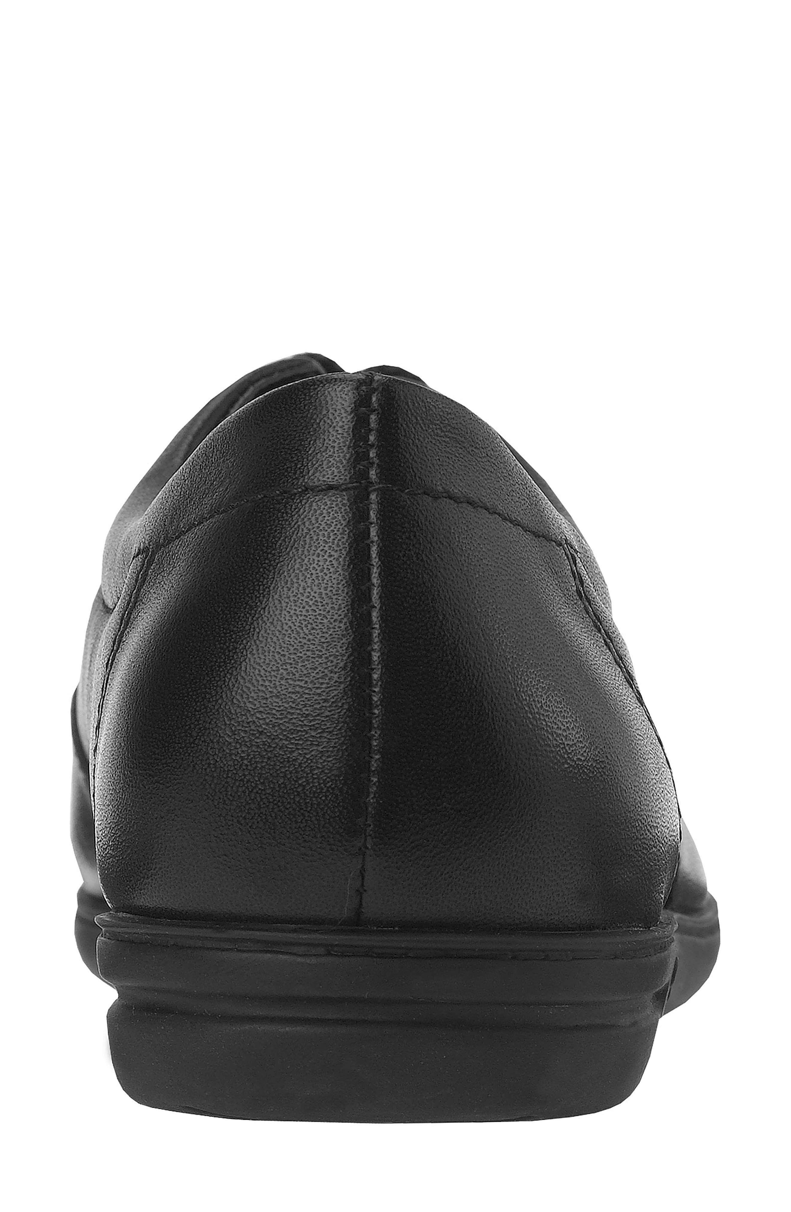 Easy Spirit Motion Sneaker, Alternate, color, Black Leather