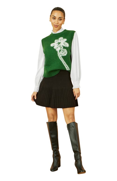 Yumi Knitted Floral Sleeveless Sweater Vest In Green