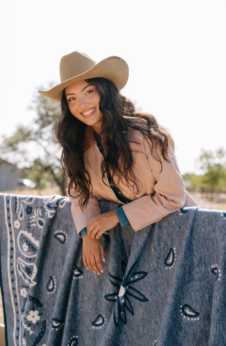 ChappyWrap Blue Bandana Throw Blanket, Alternate, color, Blue