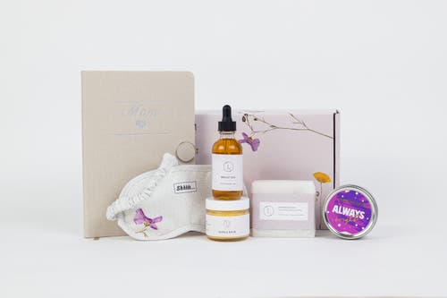 Lizush Pampering Mother's Day Gift Box- Handmade Natural Skincare & Spa Kit