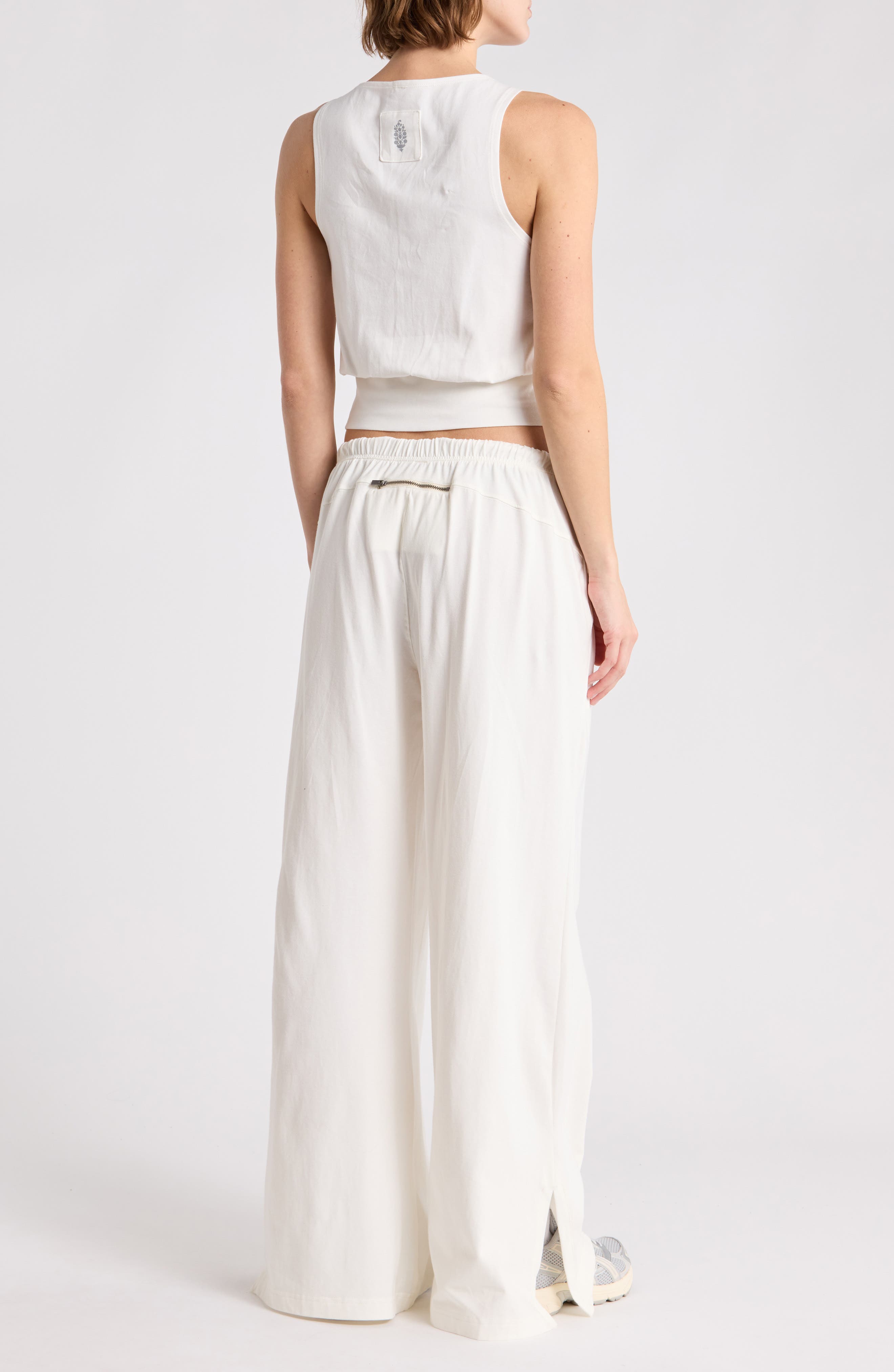 Hot Shot V Neck Set