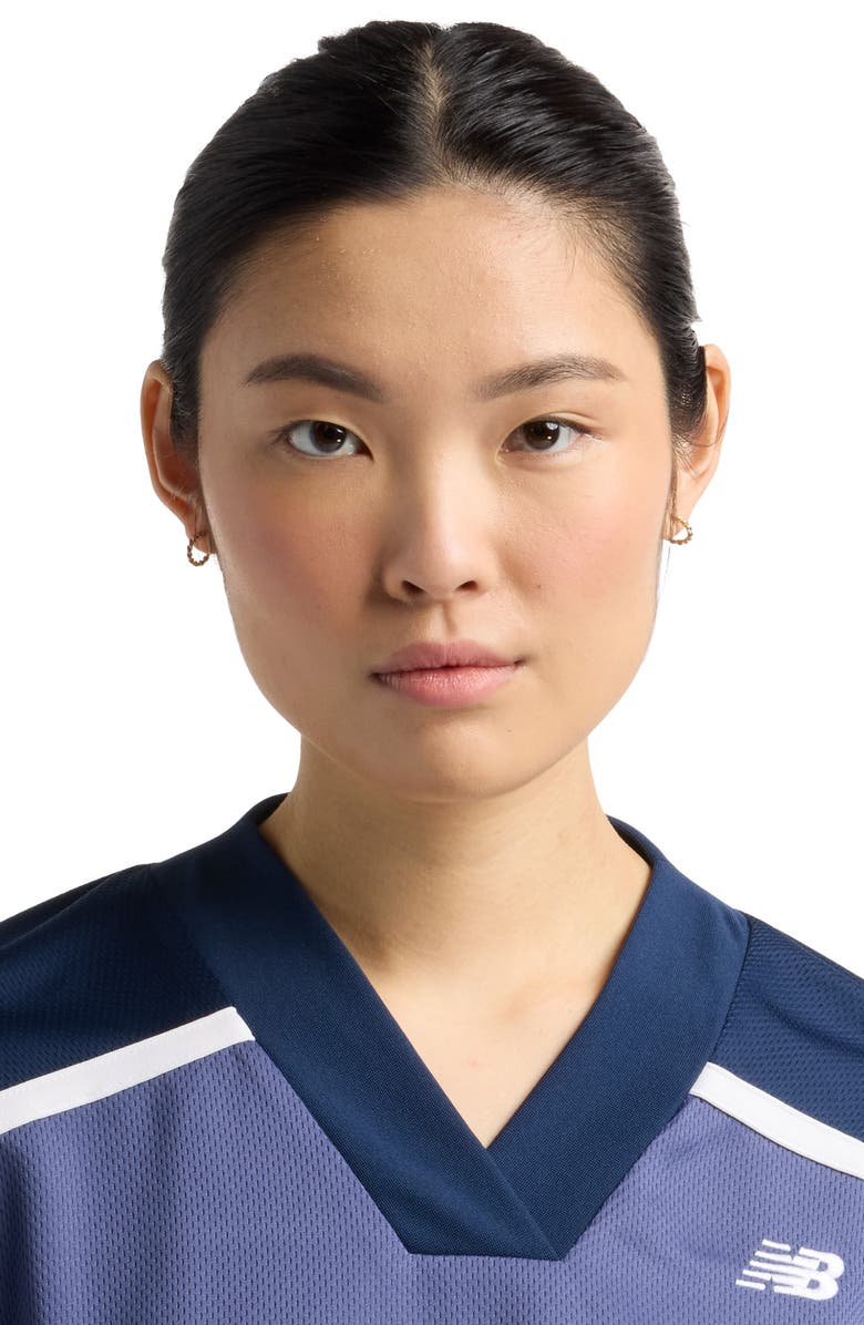 New Balance Oversize Crop Jersey Mesh V-Neck T-Shirt, Alternate, color, 