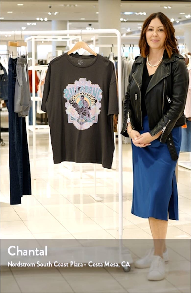 Warm Waves Oversize Graphic T-Shirt, sales video thumbnail