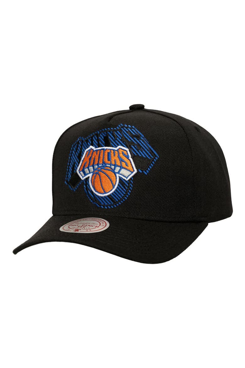 Men's Mitchell & Ness  Black New York Knicks Tilted Pro Pinch Adjustable Hat, Main, color, Black