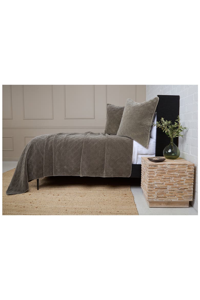 Brussels Coverlet, Alternate, color, PEWTER
