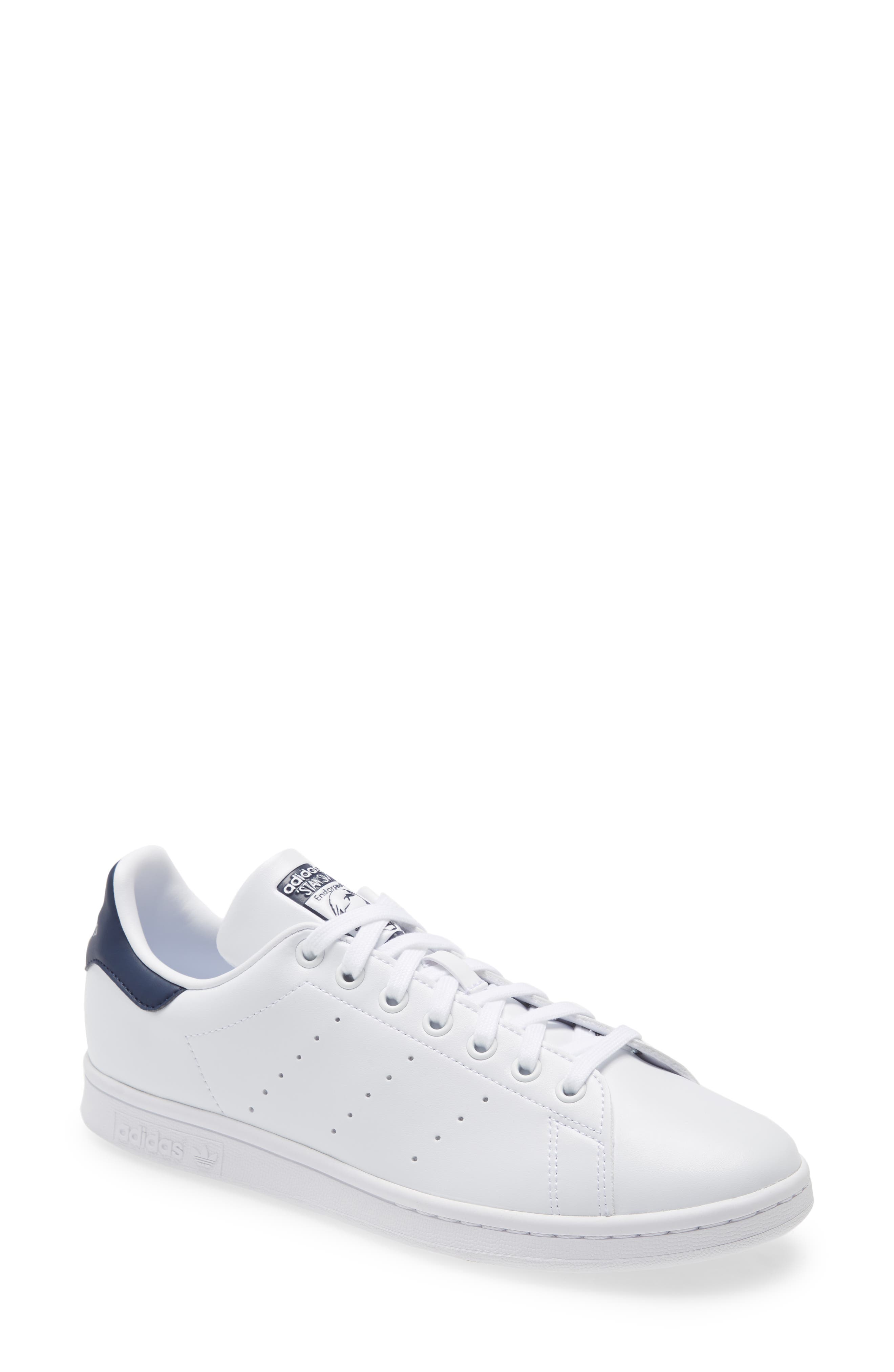 Stan Smith Low Top Sneaker, Main, color, WHITE/ WHITE/ COLLEGIATE NAVY