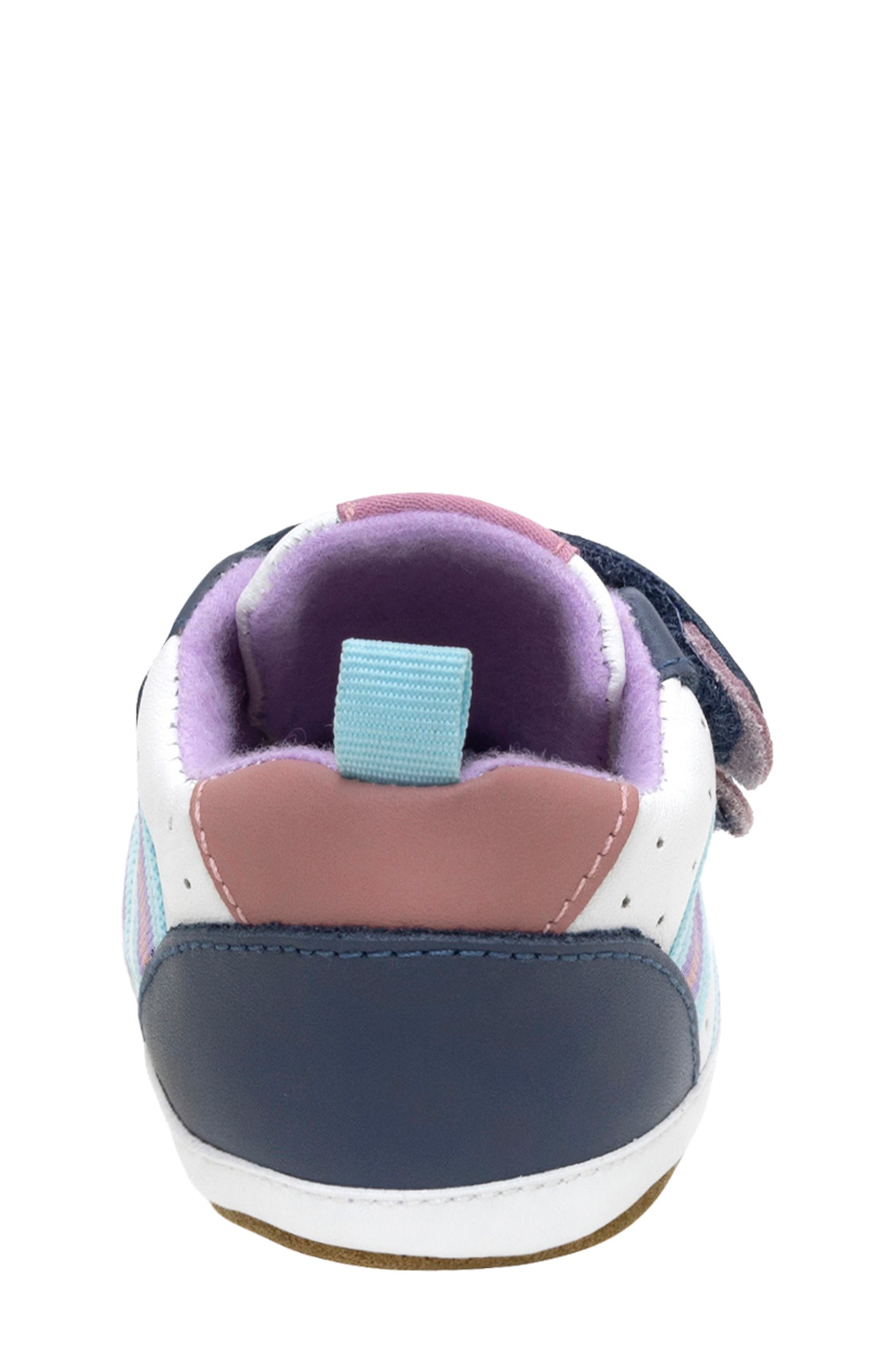 Robeez<sup
®</sup
 Kids
 First Kicks Valerie Crib Shoe, Alternate, color, Dk Blue