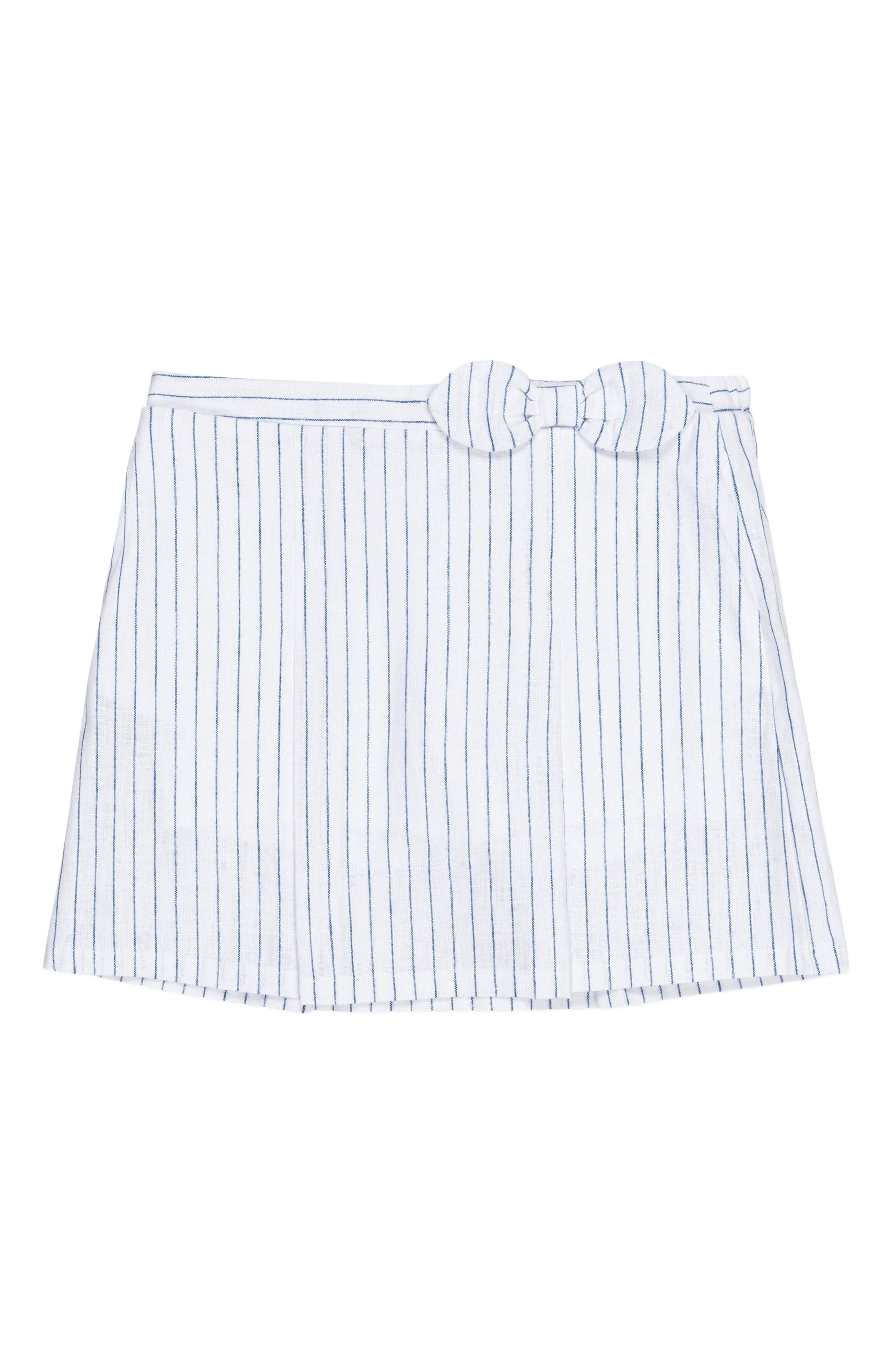 selected White Court Pinstripe