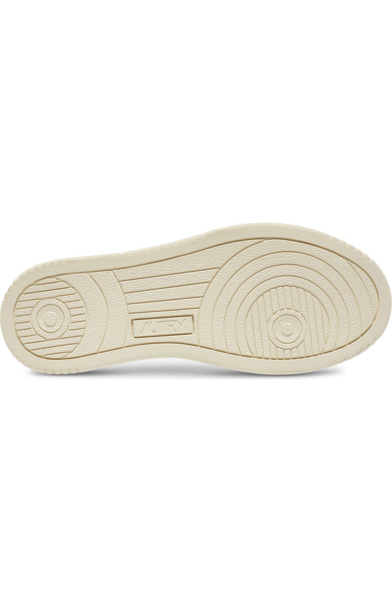 AUTRY Medalist Low Sneaker, Alternate, color, Goat/ Goat White