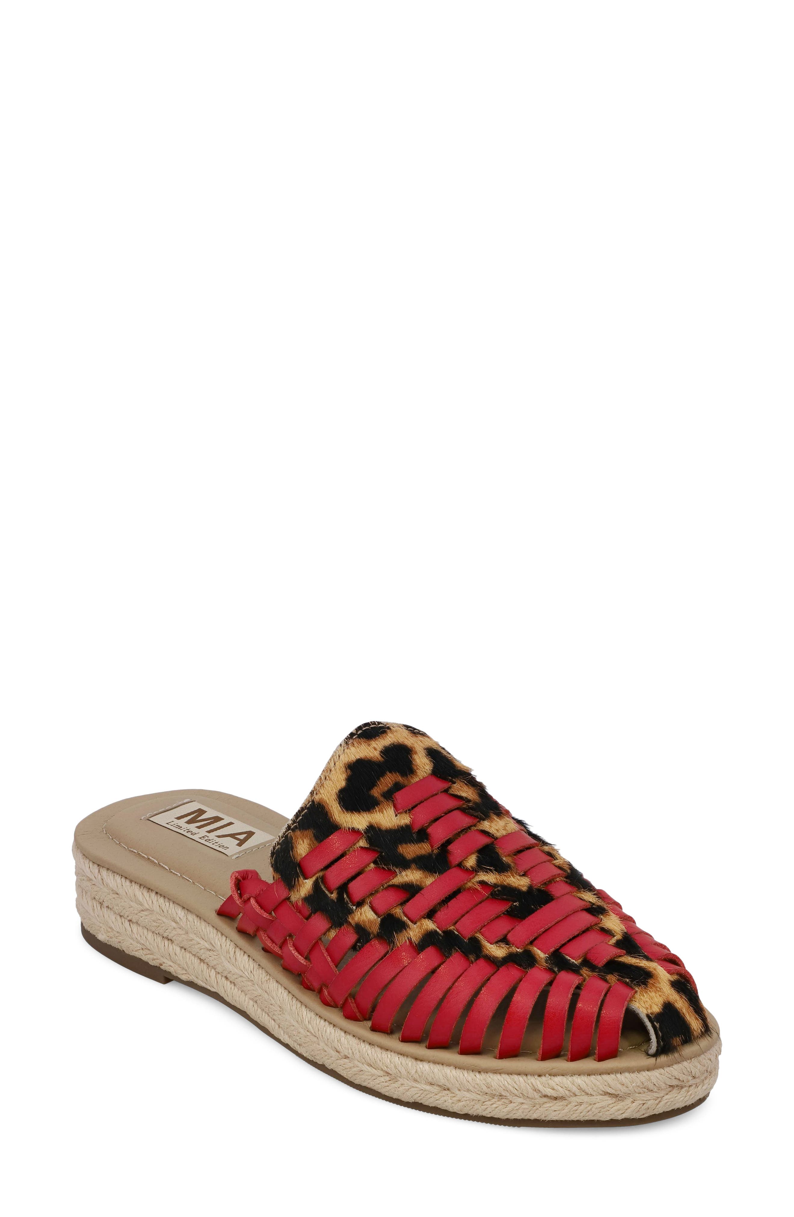  Leopard/ Red