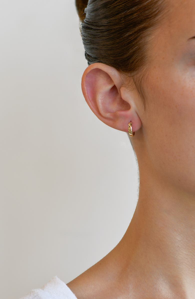 Anzie Classique Wide Huggie Hoop Earrings, Alternate, color, Gold