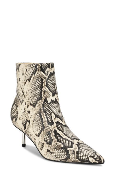 Hamesa Pointed Toe Bootie (Women)