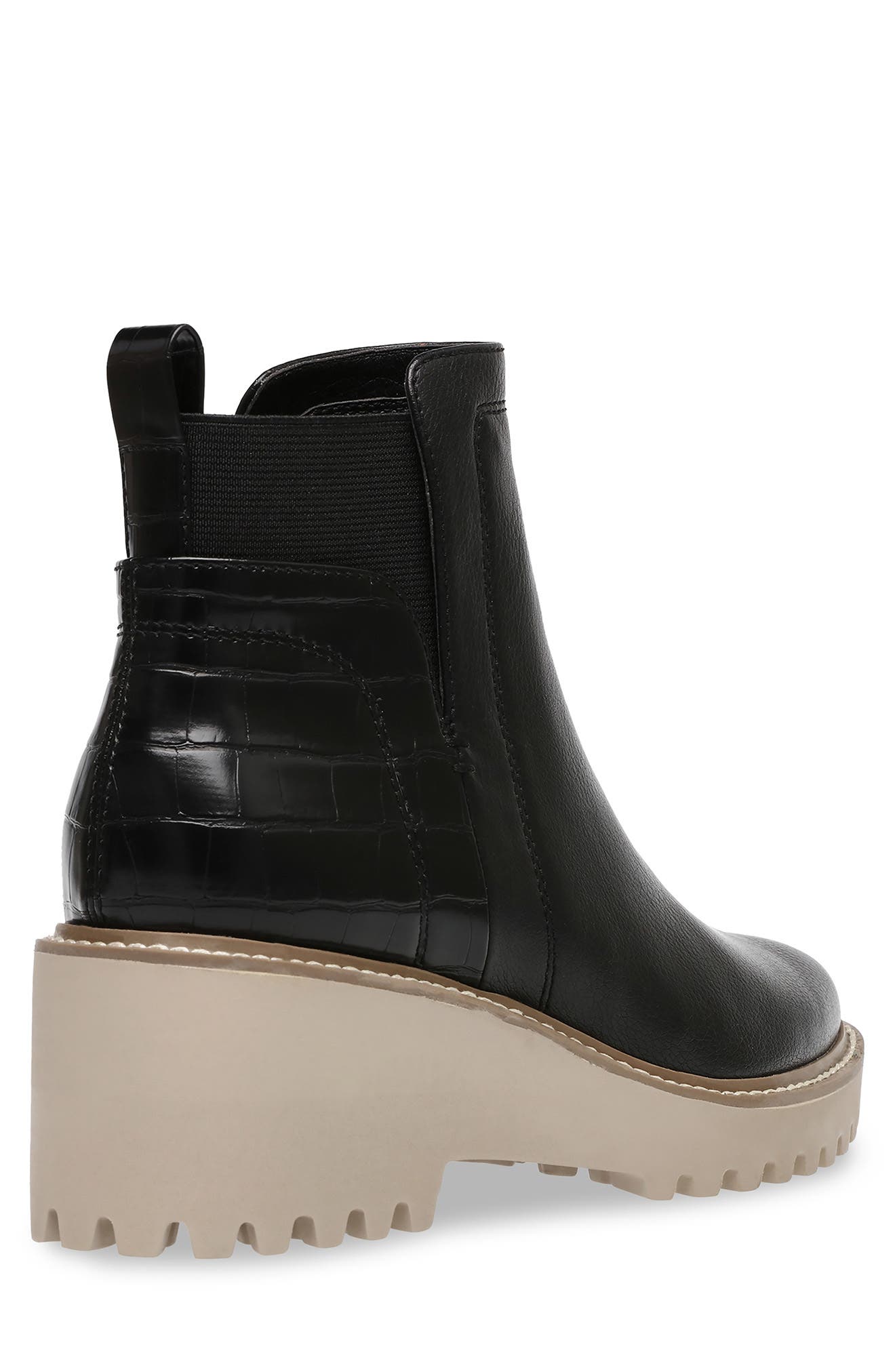 DV by Dolce Vita Rielle Lug Sole Chelsea Boot, Alternate, color, 