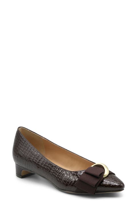 Penchant Croc Embossed Faux Leather Pump