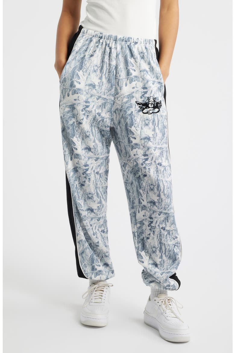 Snowed in Camo Thermal Sweatpants, Main, color, BLACK AND WHITE
