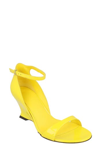 Ferragamo Vidette Patent Leather Wedge Sandals In Yellow