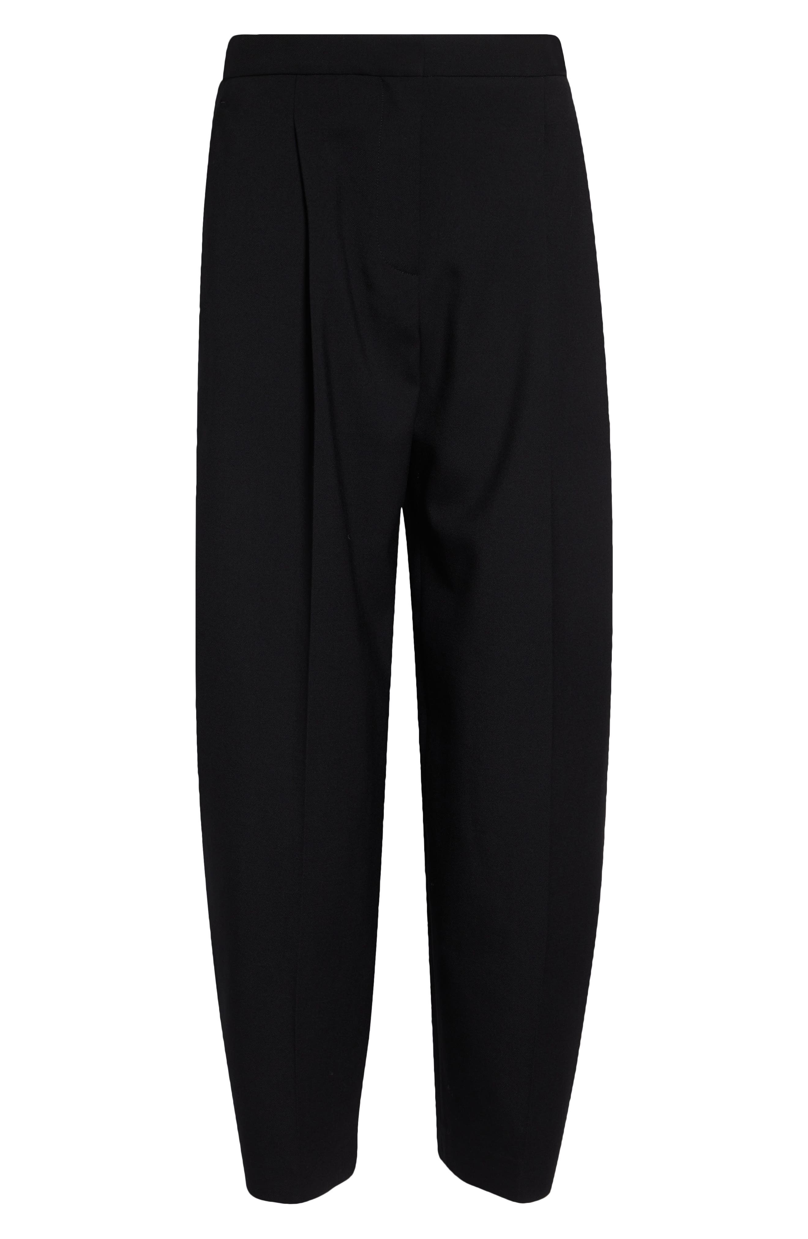 selected NOIR ALAIA