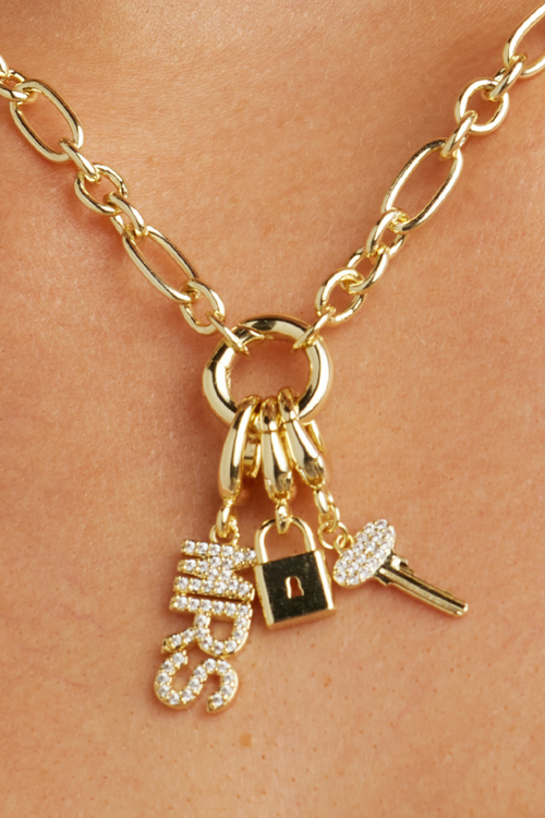 Untamed Petals Key Charm In Gold