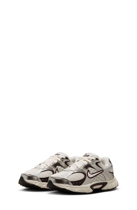 Kids' V5 Runner Sneaker (Big Kid)