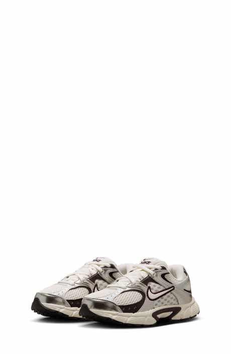 Kids' V5 Runner Sneaker
