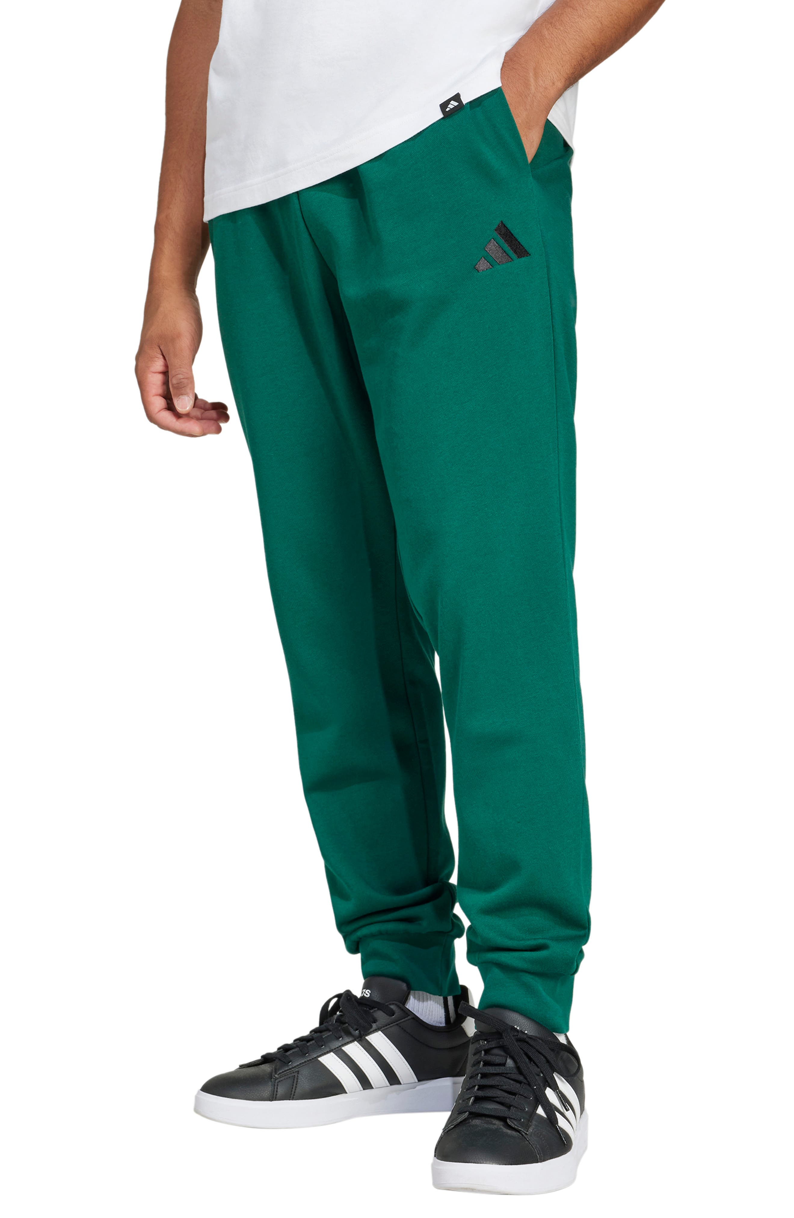 adidas Essentials Feelcozy Fleece Pants
