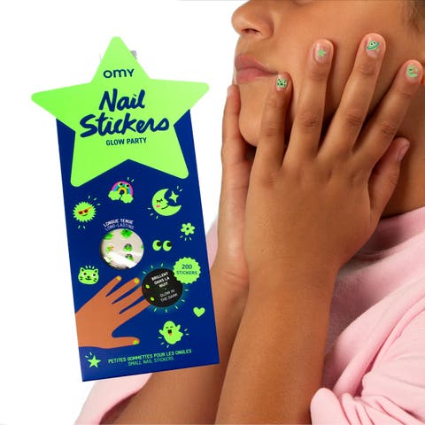 Nail stickers glow in the dark