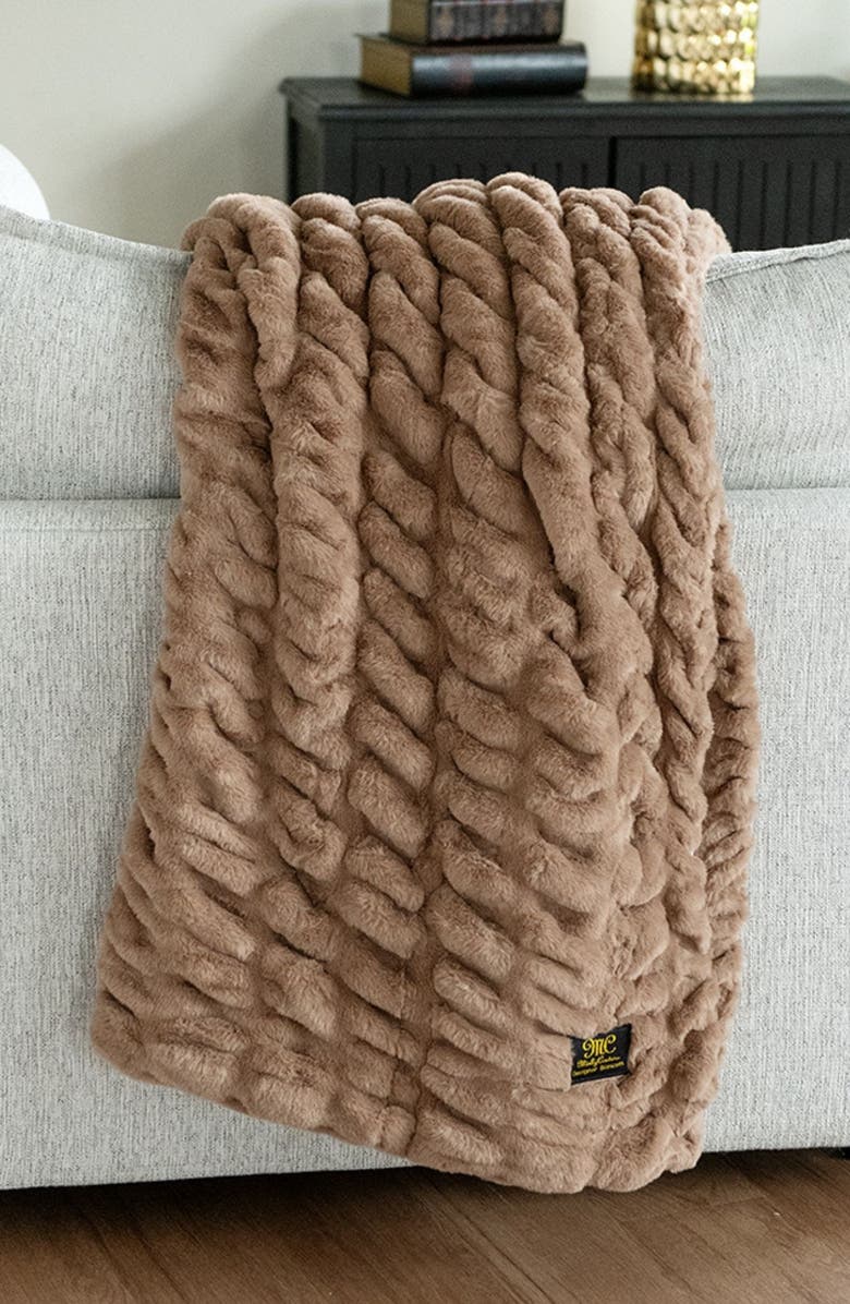 Minky Couture Hugs Milk Chocolate Blanket, Alternate, color, Brown