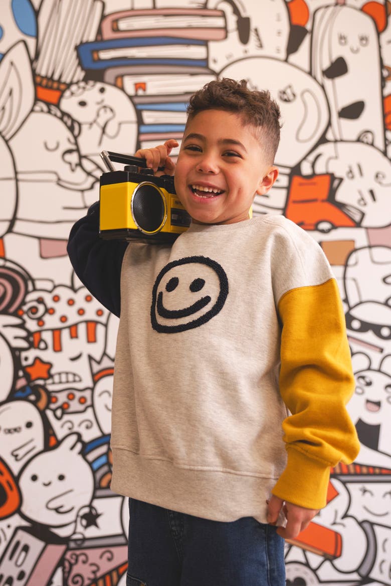 Fleece Raglan Sleeve Smiley Face Graphic Sweatshirt, Alternate, color, Heather Grey